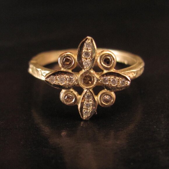 Engagement ring. Diamonds ring. 14k Yellow gold ring set with 0.22ct Diamonds. - Picture 7 of 12